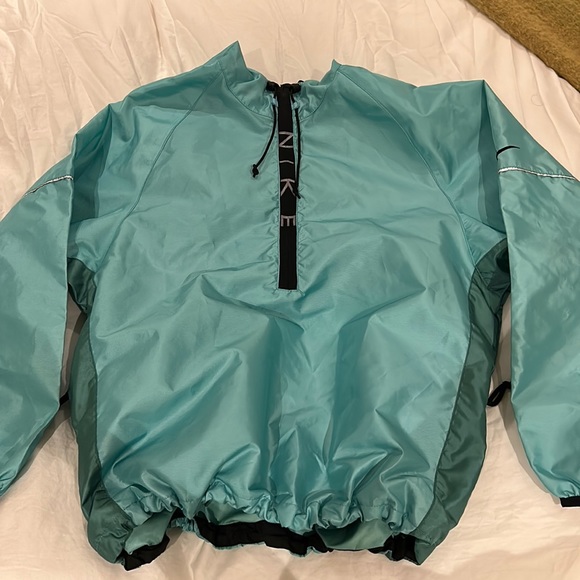 Nike windbreaker - Picture 1 of 9